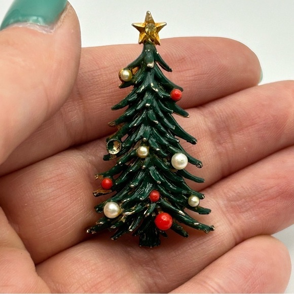 Vintage Signed Roma Small Christmas Tree Brooch Faux Pearl Gold Tone Star - Picture 3 of 6